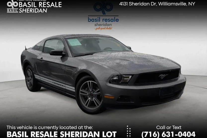 2010 Ford Mustang V6 Premium photo 1