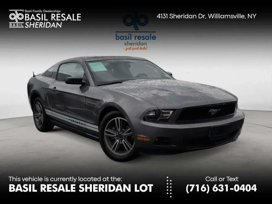 2010 Ford Mustang V6 Premium photo 1