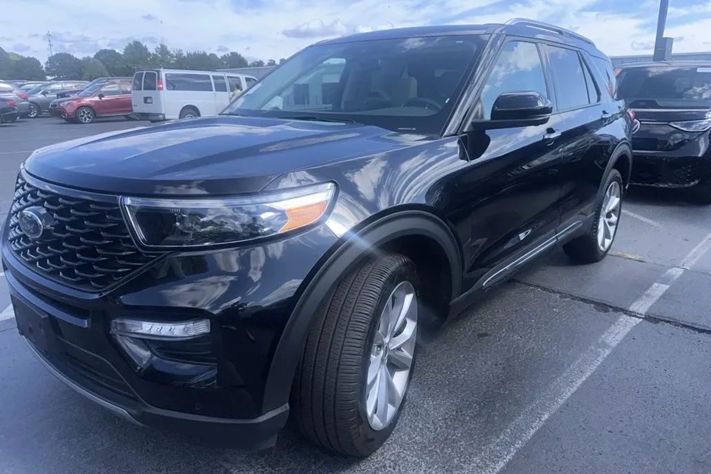 2023 Ford Explorer Platinum photo 1