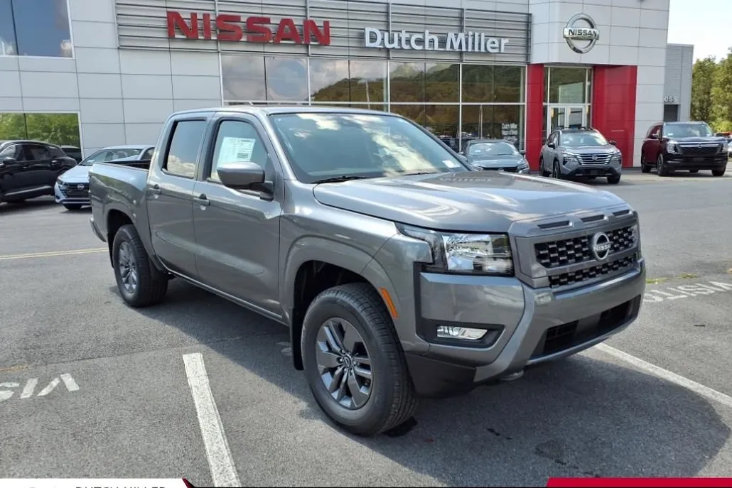 2025 Nissan Frontier SV photo 1