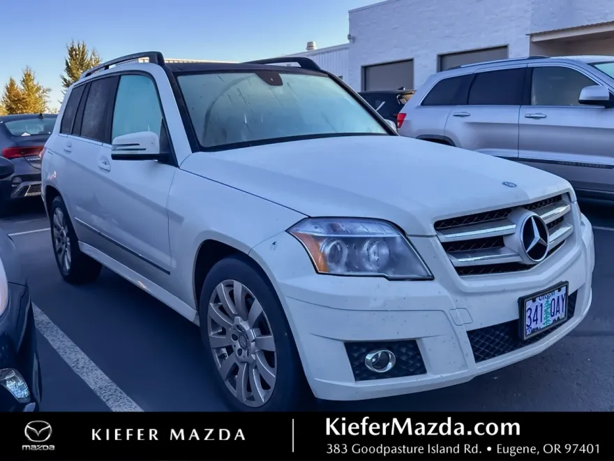 2011 Mercedes Benz GLK 350 4MATIC photo 1