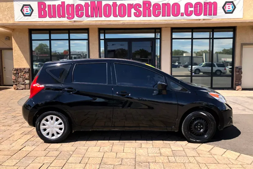 2016 Nissan Versa Note S photo 1