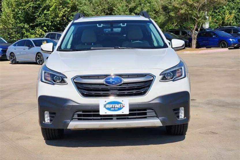 2020 Subaru Outback Limited photo 1
