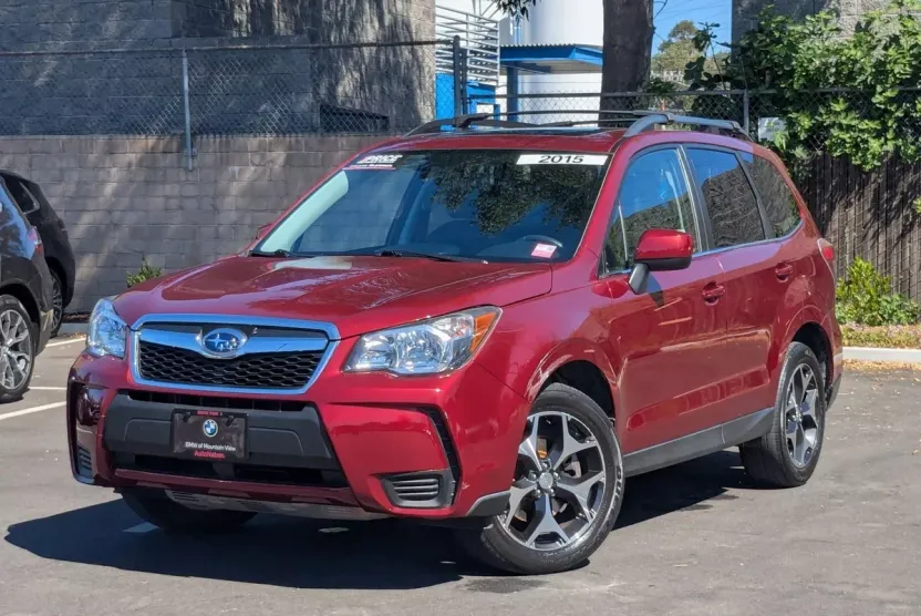 2015 Subaru Forester 2.0XT Premium photo 1