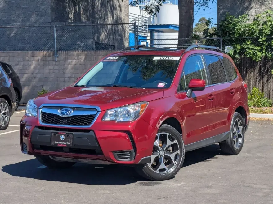 2015 Subaru Forester 2.0XT Premium photo 1