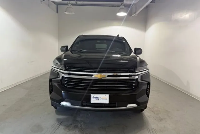 2023 Chevrolet Tahoe LT photo 1