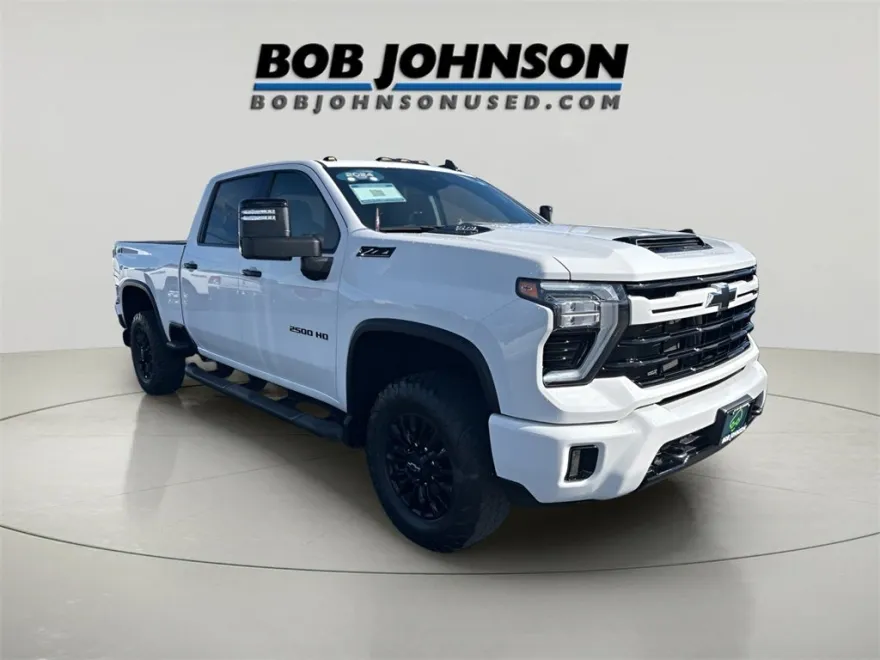 2024 Chevrolet Silverado 2500HD LT photo 1
