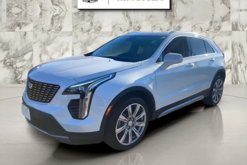 2023 Cadillac XT4 Premium Luxury photo 1
