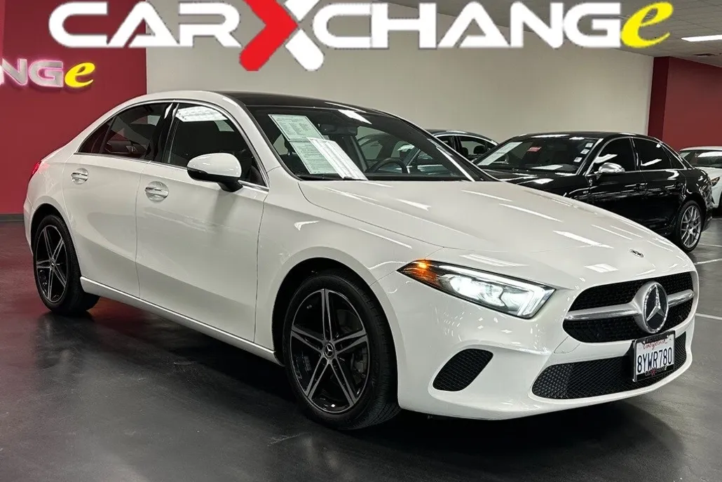 2022 Mercedes Benz A 220 photo 1
