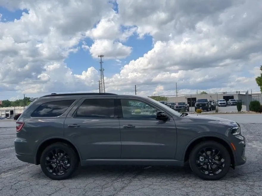 2025 Dodge Durango GT photo 1