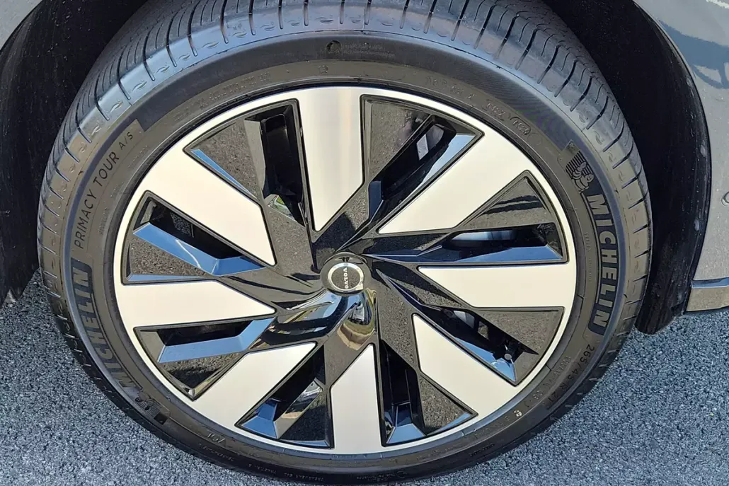 2025 Volvo EX90 Twin Motor Performance Plus photo 1