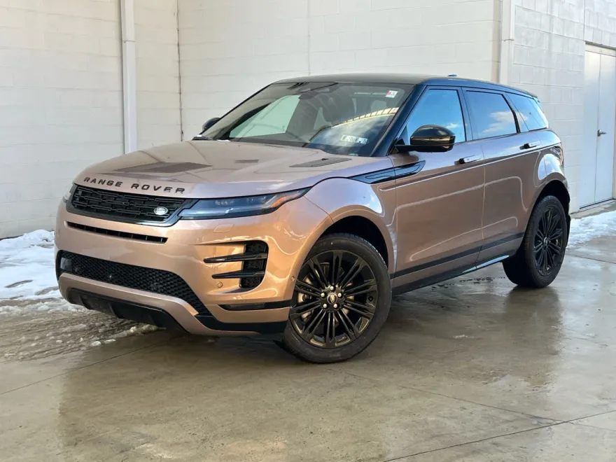 2025 Land Rover Range Rover Evoque Dynamic SE photo 1