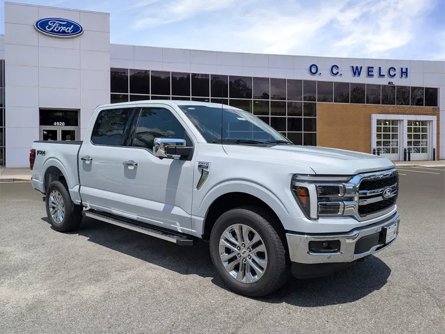 2025 Ford F-150 Lariat photo 1
