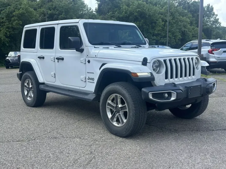 2018 Jeep Wrangler Unlimited Sahara photo 1