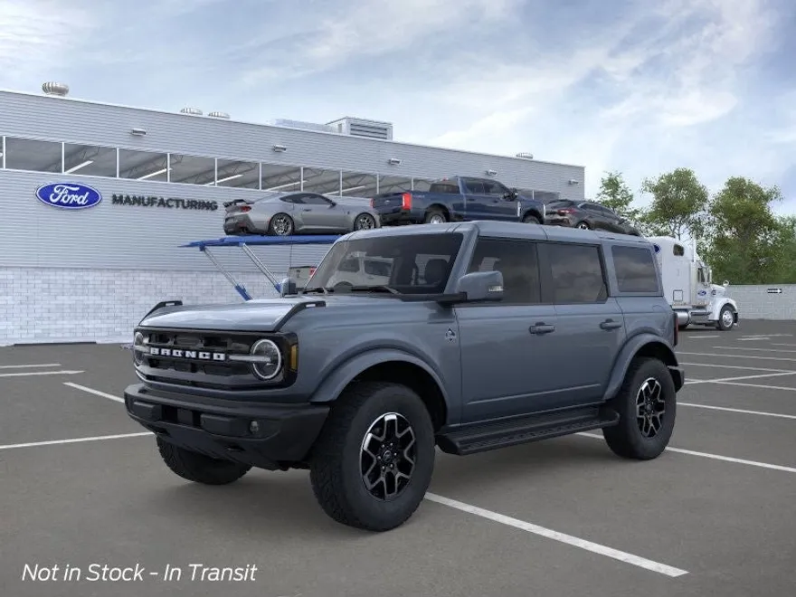 2025 Ford Bronco Outer Banks photo 1