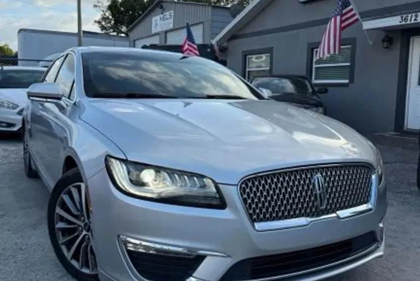2018 Lincoln MKZ Select photo 1
