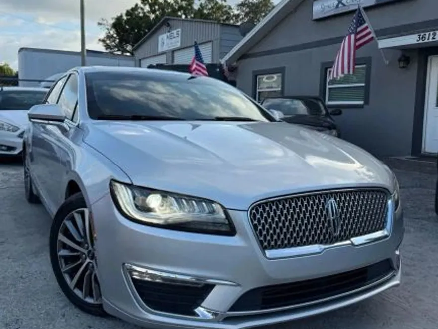 2018 Lincoln MKZ Select photo 1