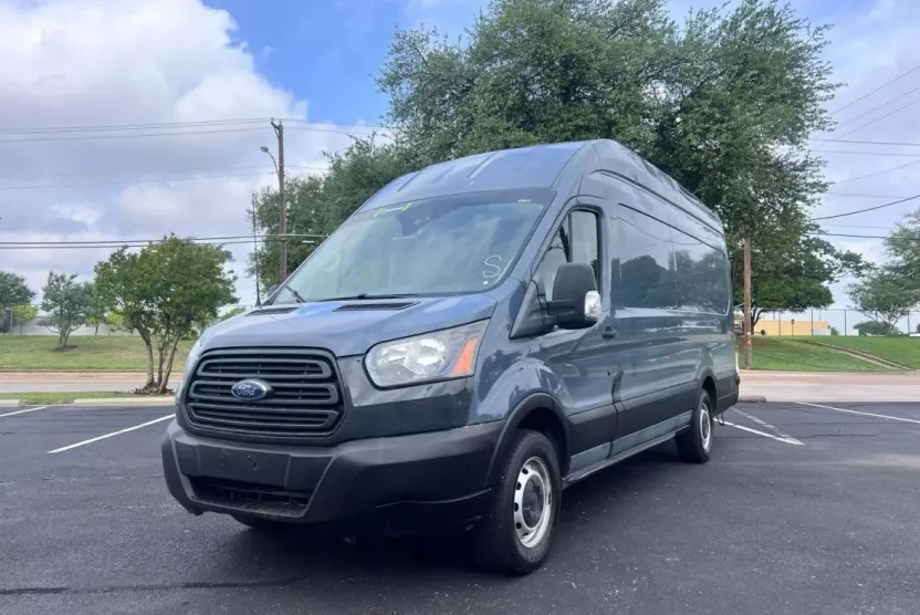 2019 Ford Transit Van photo 1