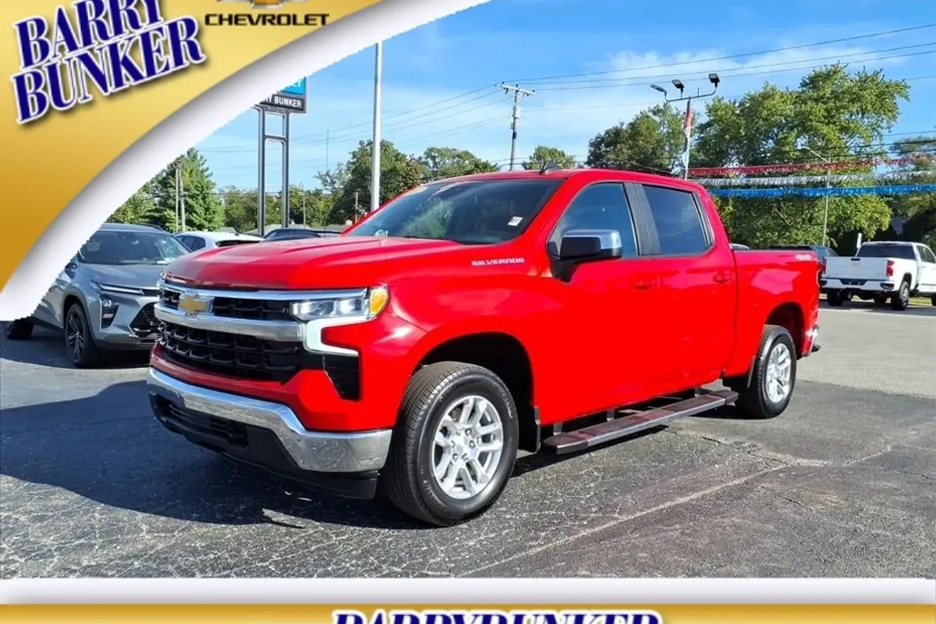 2022 Chevrolet Silverado 1500 LT photo 1