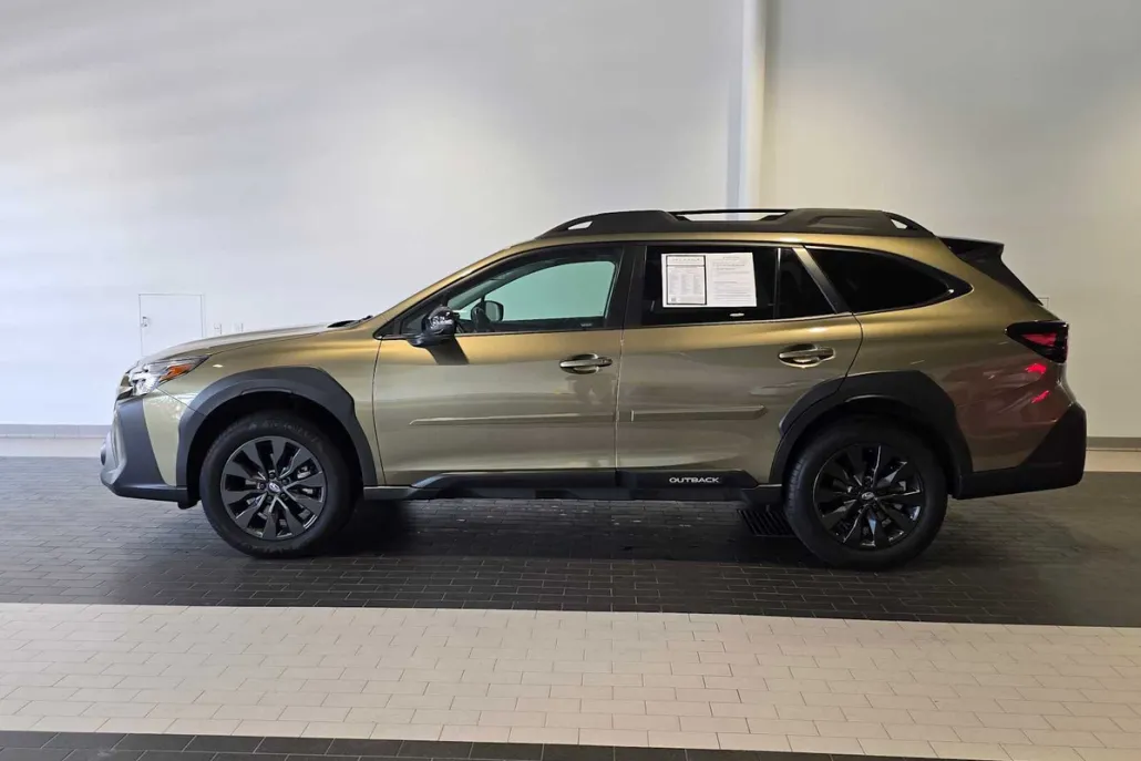 2023 Subaru Outback Onyx Edition XT photo 1