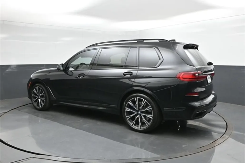 2021 Bmw X7 M50i photo 1