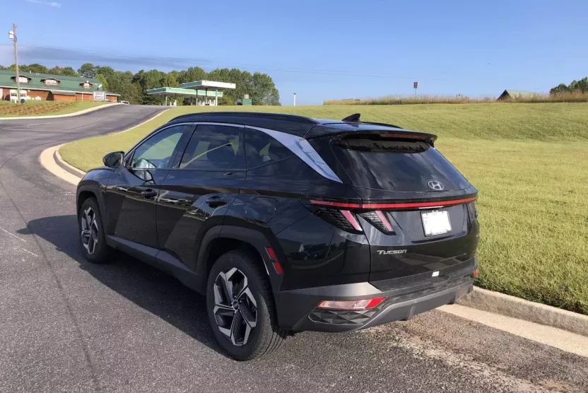 2024 Hyundai Tucson Limited photo 1