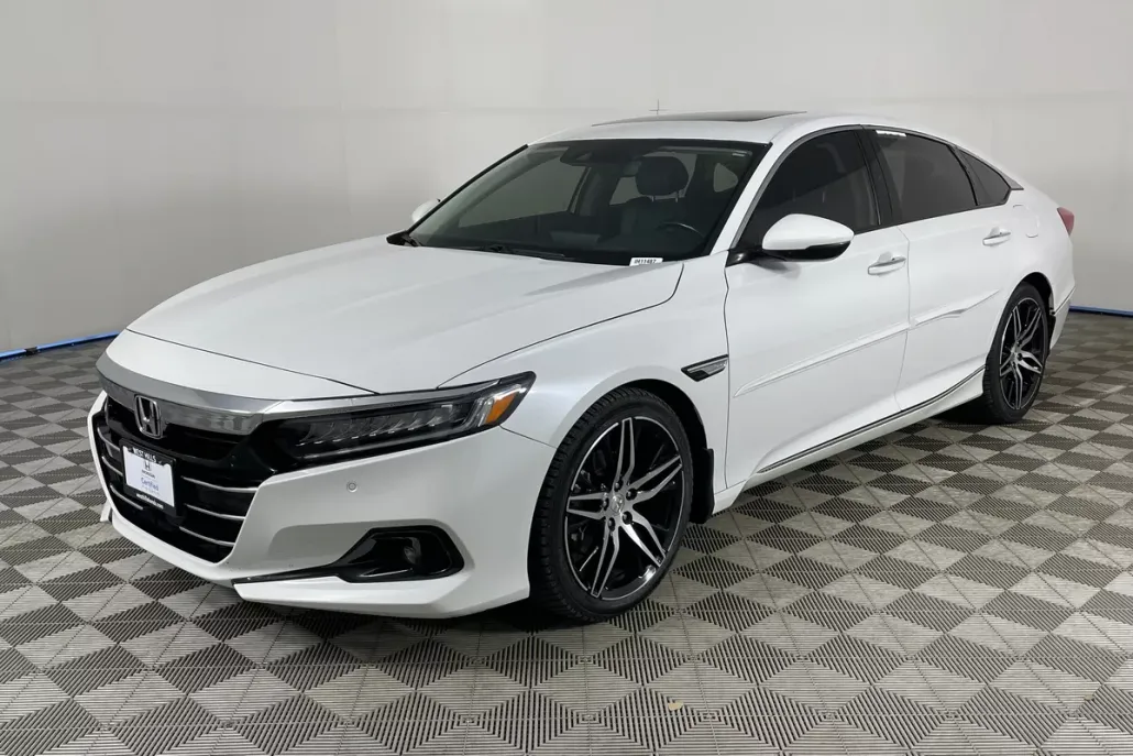 2021 Honda Accord Touring 2.0T photo 1