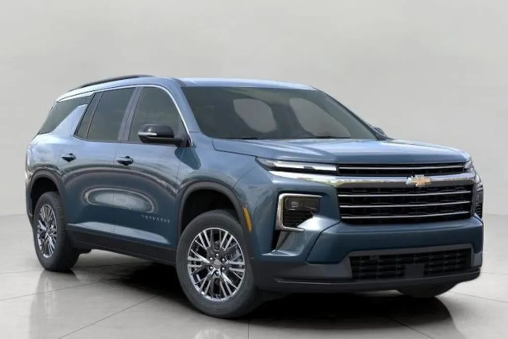 2026 Chevrolet Traverse photo 1