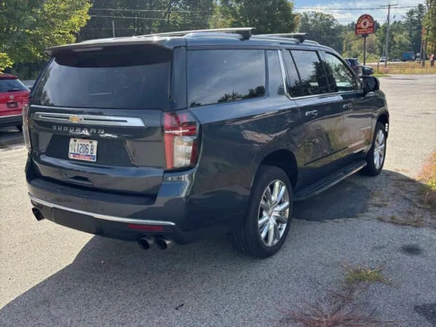 2021 Chevrolet Suburban High Country photo 1