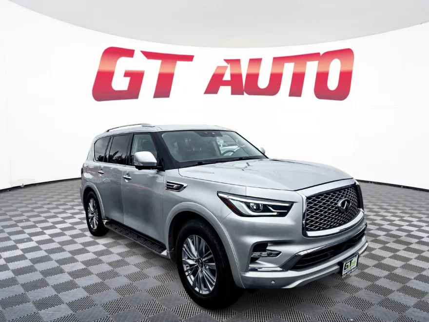 2020 Infiniti QX80 Luxe photo 1