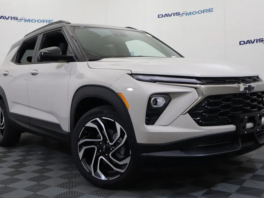 2026 Chevrolet Trailblazer RS photo 1