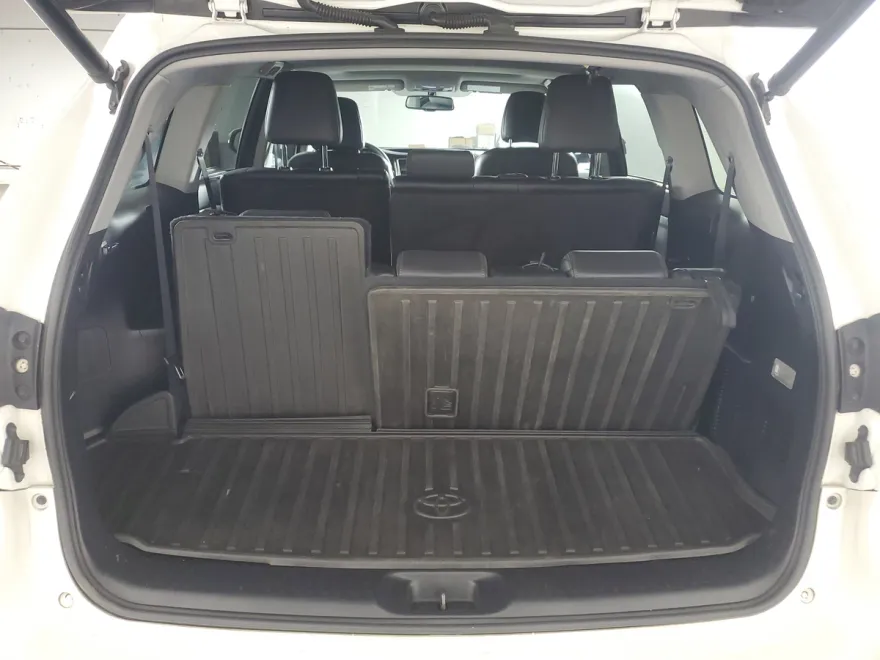 2015 Toyota Highlander XLE photo 1