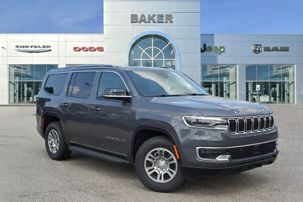 2024 Jeep Wagoneer Base photo 1