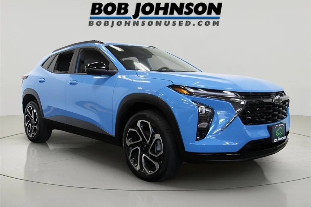2024 Chevrolet Trax photo 1