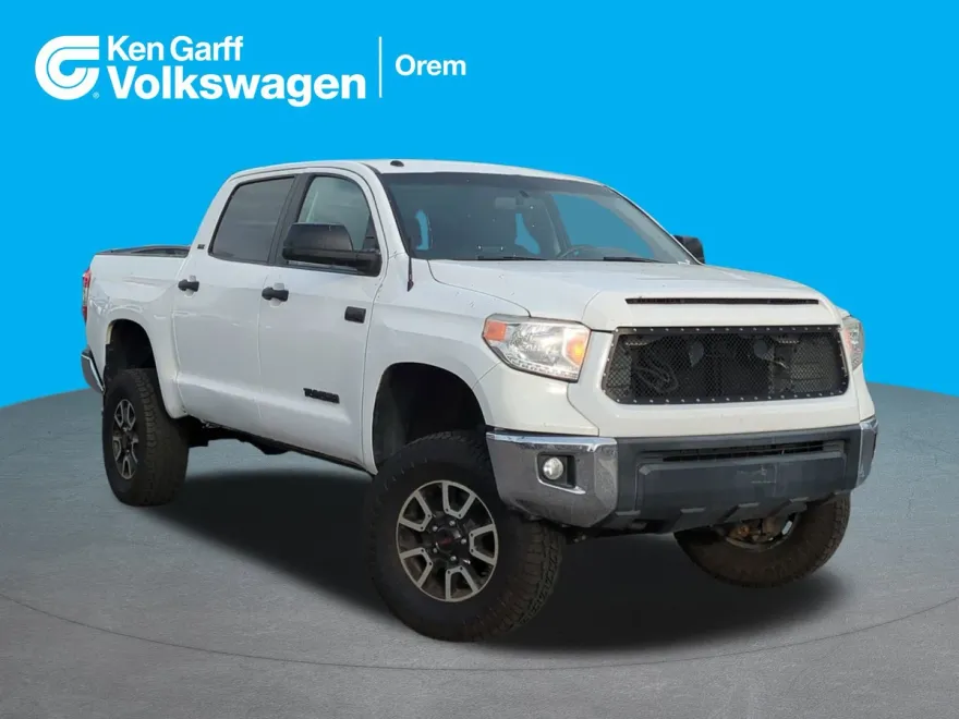 2016 Toyota Tundra SR5 photo 1