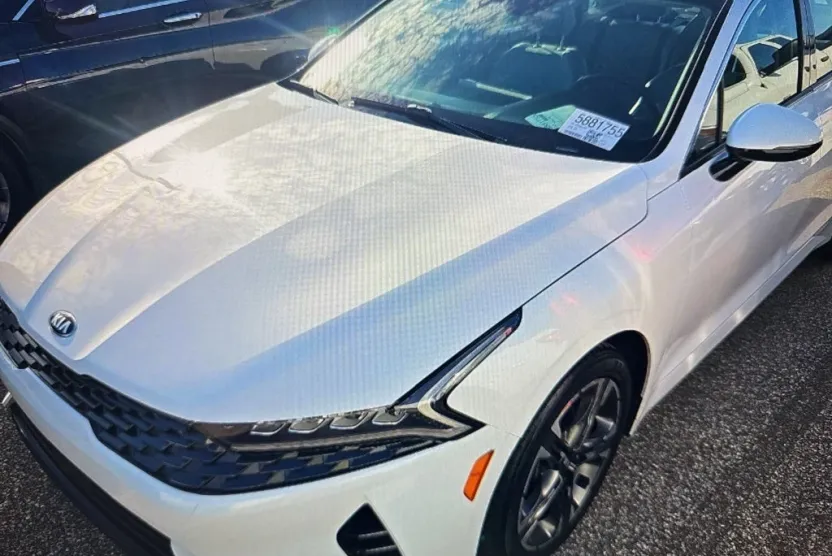 2021 Kia K5 EX photo 1