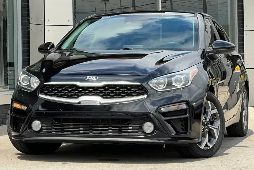 2020 Kia Forte LXS photo 1