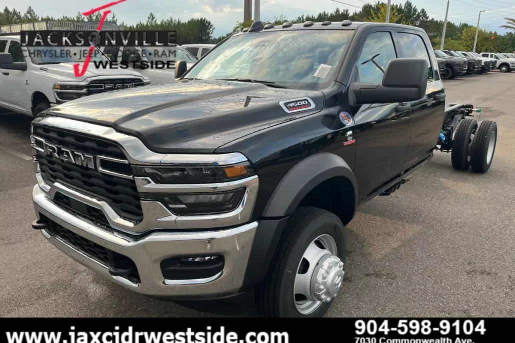 2025 Ram 4500 Tradesman photo 1