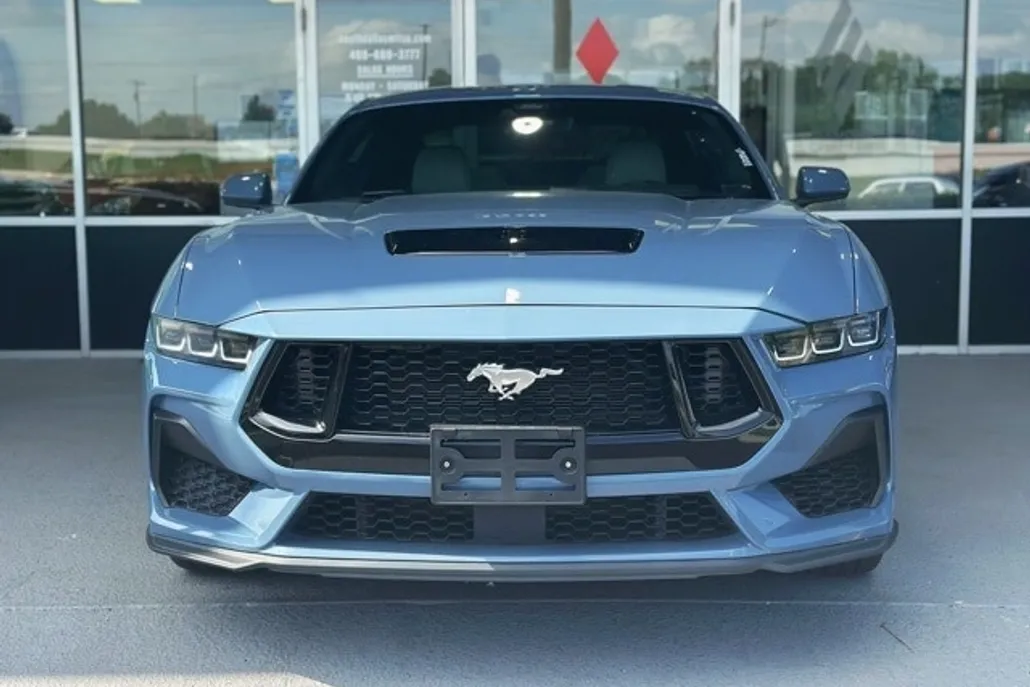2024 Ford Mustang GT Premium photo 1