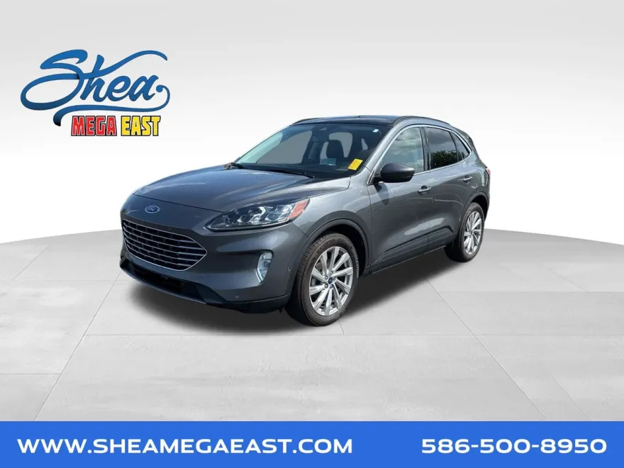 2022 Ford Escape Hybrid Titanium photo 1