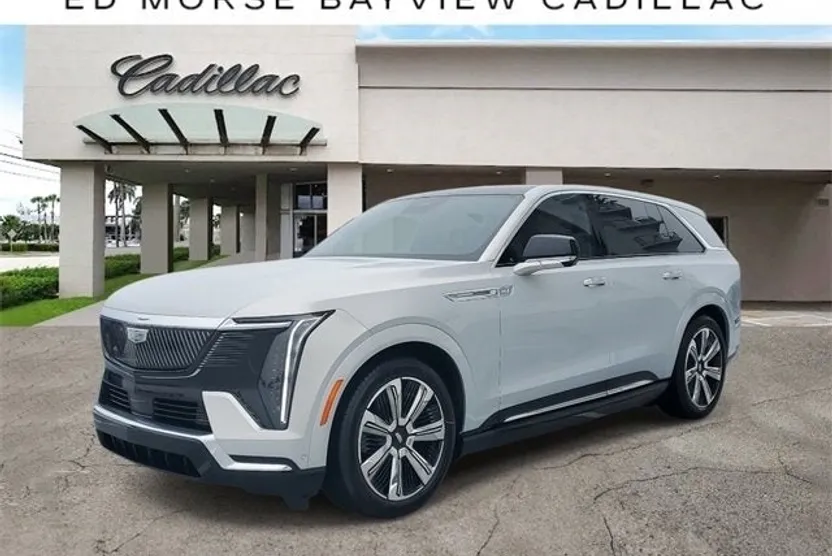 2025 Cadillac Escalade IQ Luxury photo 1