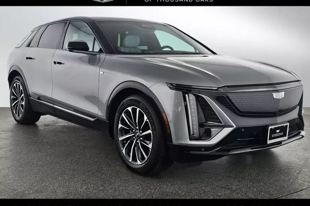 2025 Cadillac Lyriq Sport photo 1