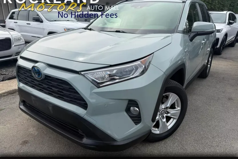2019 Toyota RAV4 Hybrid XLE photo 1