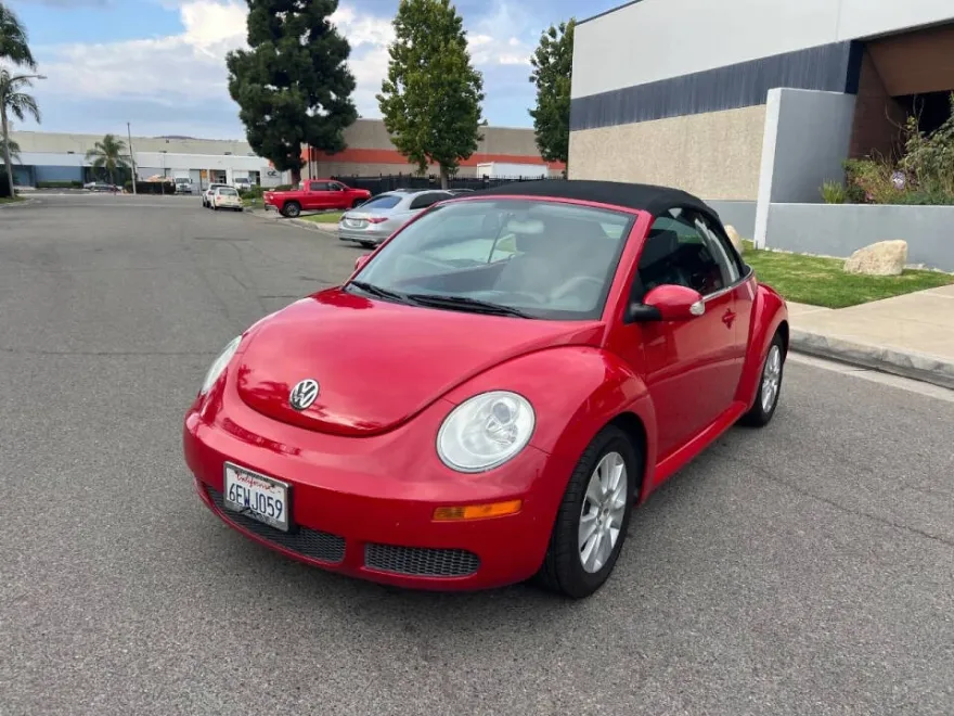 2008 Volkswagen Beetle S photo 1