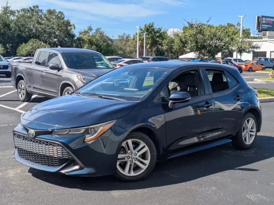 2019 Toyota Corolla SE photo 1