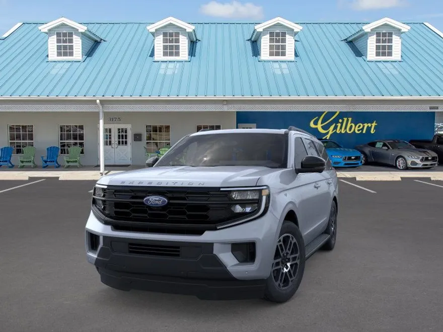 2025 Ford Expedition photo 1