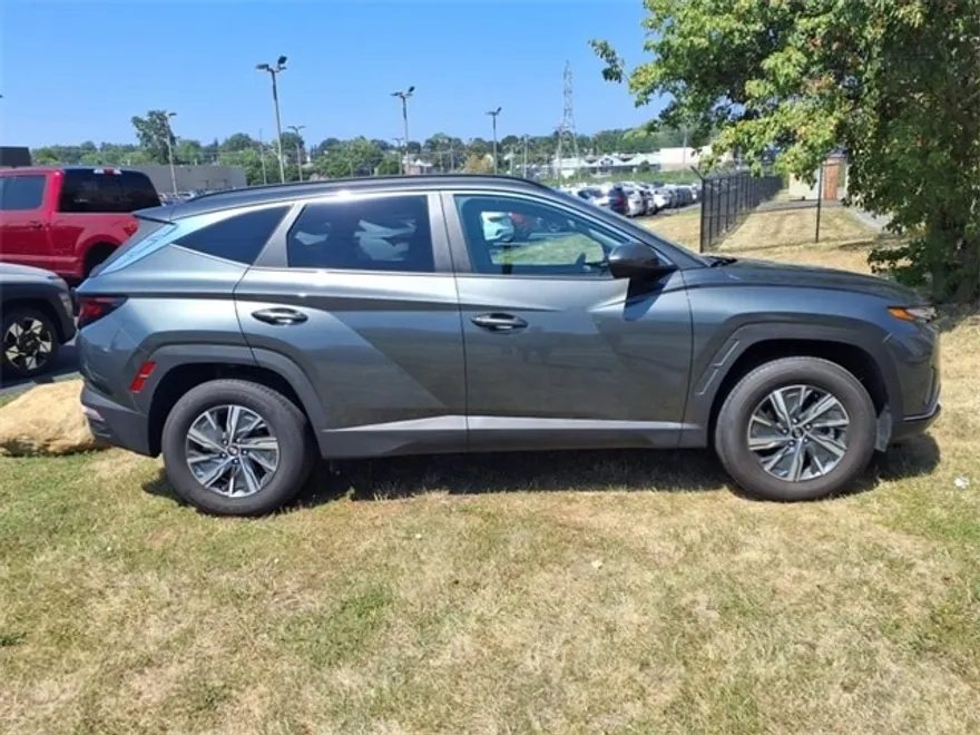 2024 Hyundai Tucson Hybrid Blue photo 1