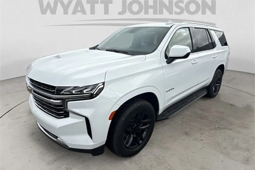 2022 Chevrolet Tahoe LT photo 1