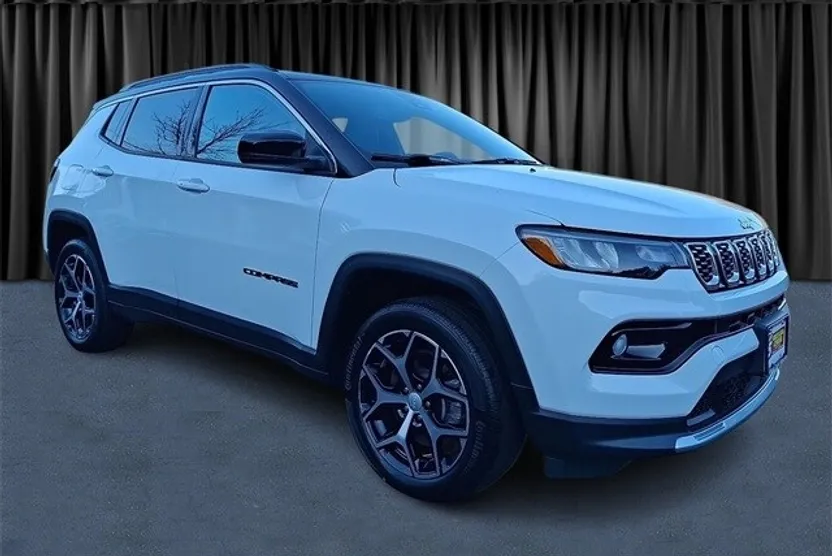 2024 Jeep Compass Limited photo 1