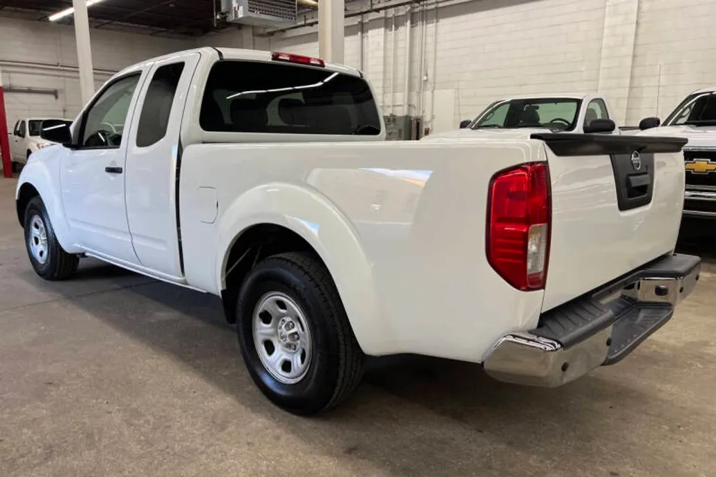 2017 Nissan Frontier S photo 1